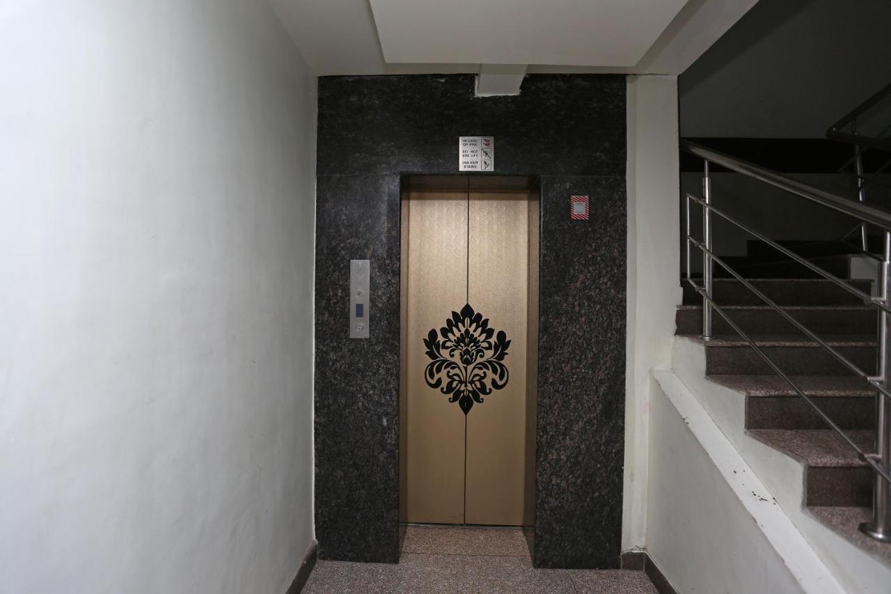 Capital O 5663 Gs Inn Chinhat Luaran gambar