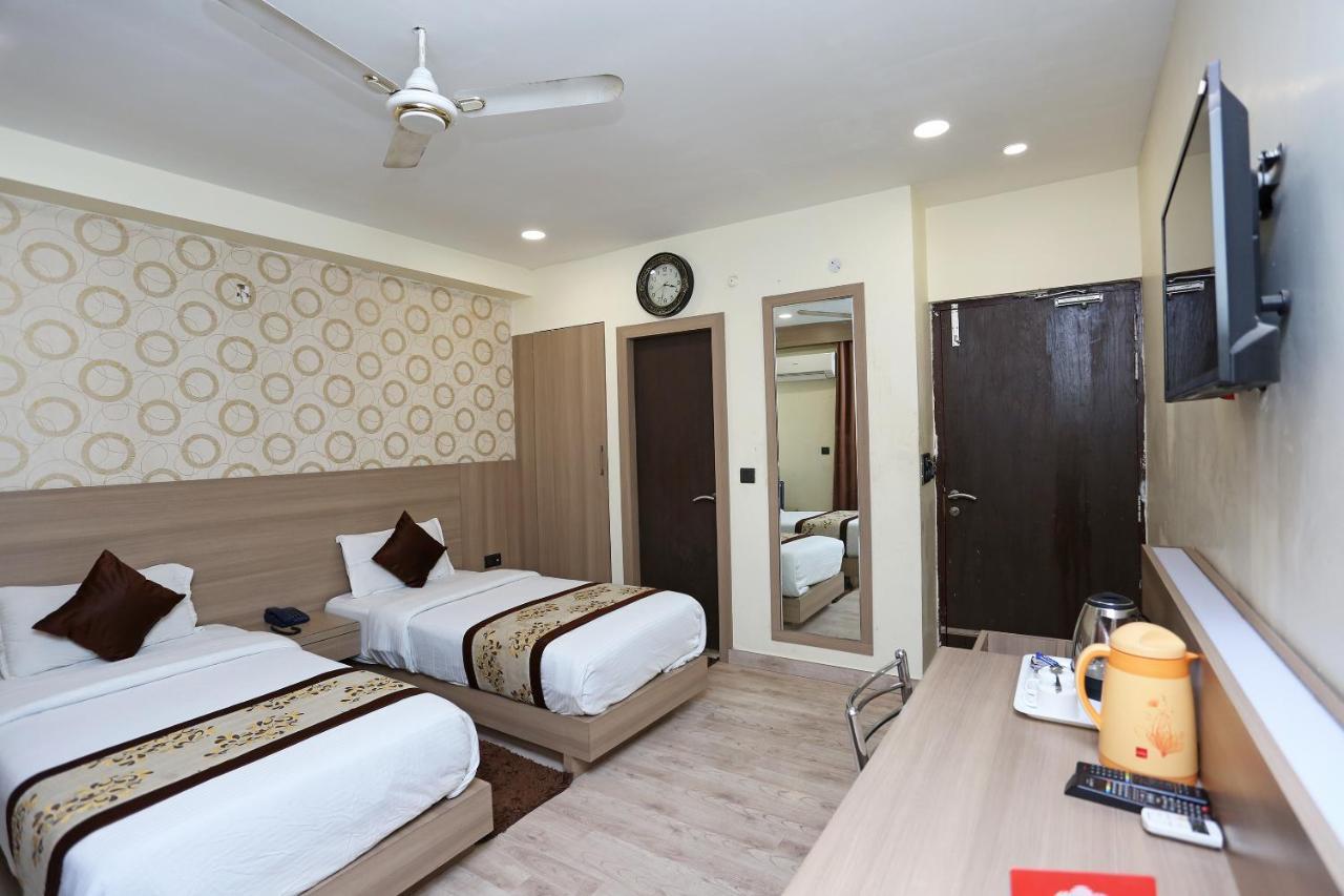 Capital O 5663 Gs Inn Chinhat Luaran gambar